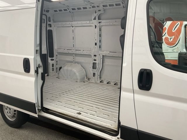 2025 Ram ProMaster Cargo Van Tradesman - Image 23