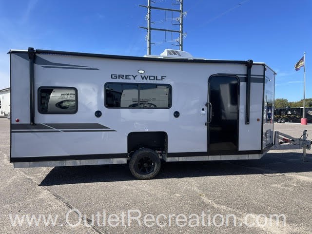 2027 CHEROKEE GREY WOLF 17TRH - Image 4