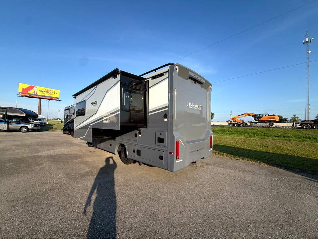2027 Grand Design Lineage Series M 25FW - Image 5