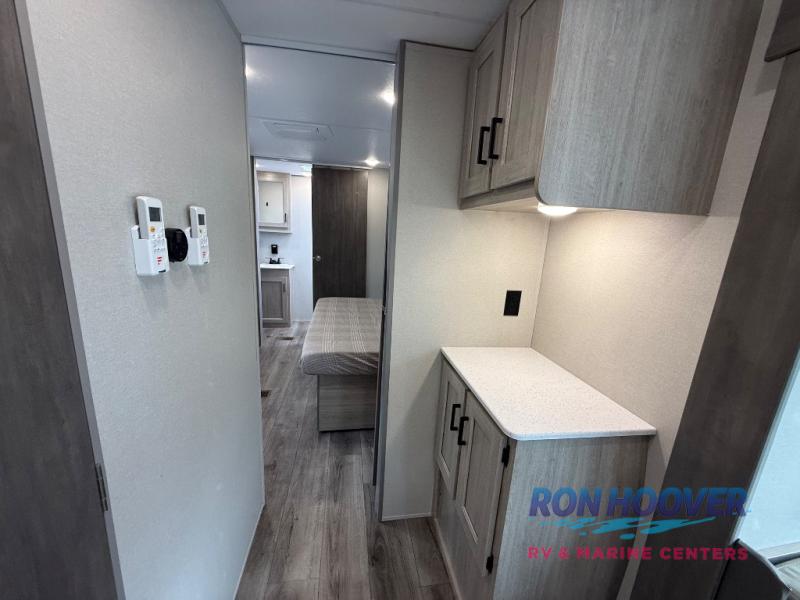 2026 COACHMEN CATALINA 333DBDSCKLE - Image 15