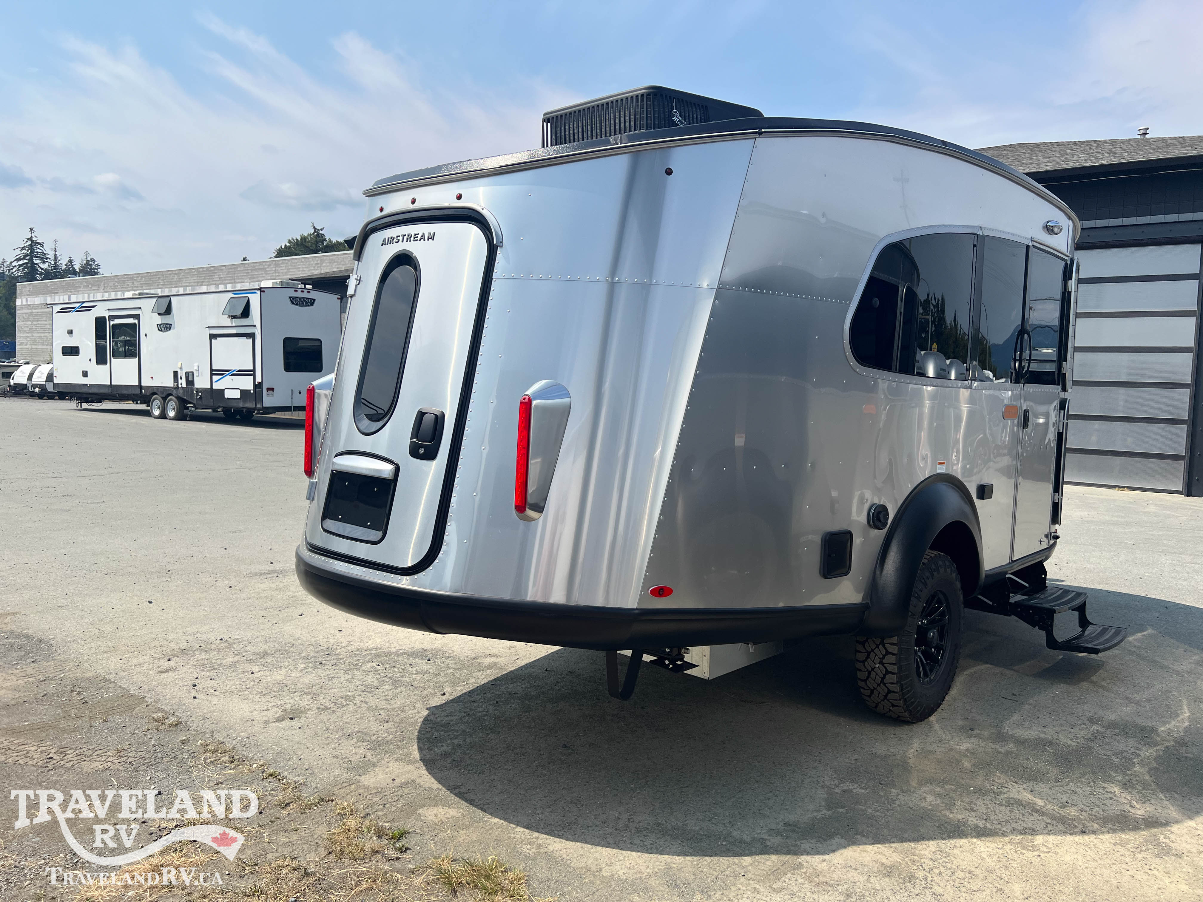 2027 AIRSTREAM 20XE BASECAMP - Image 7