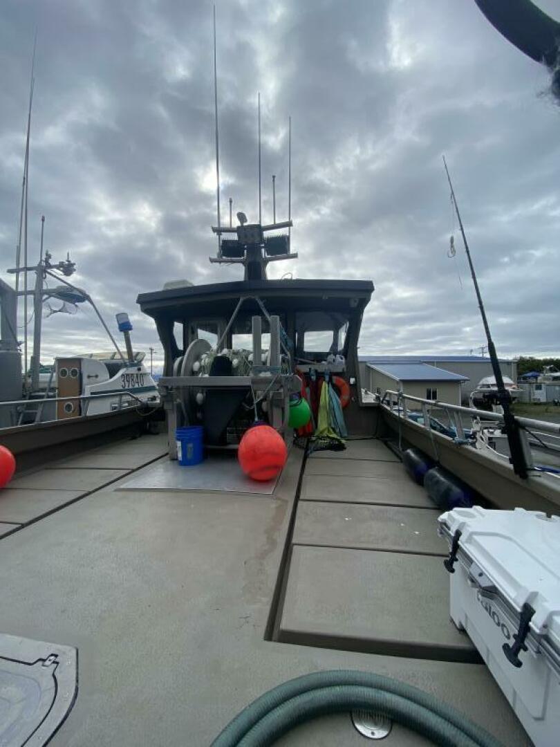 2022 Custom Freestyle Marine 32 - Image 38