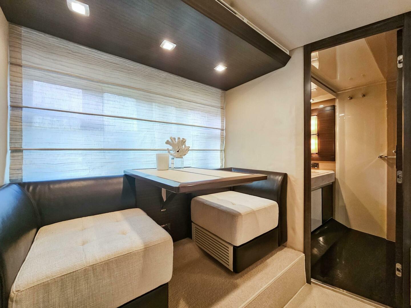 2013 Azimut 70 - Image 43