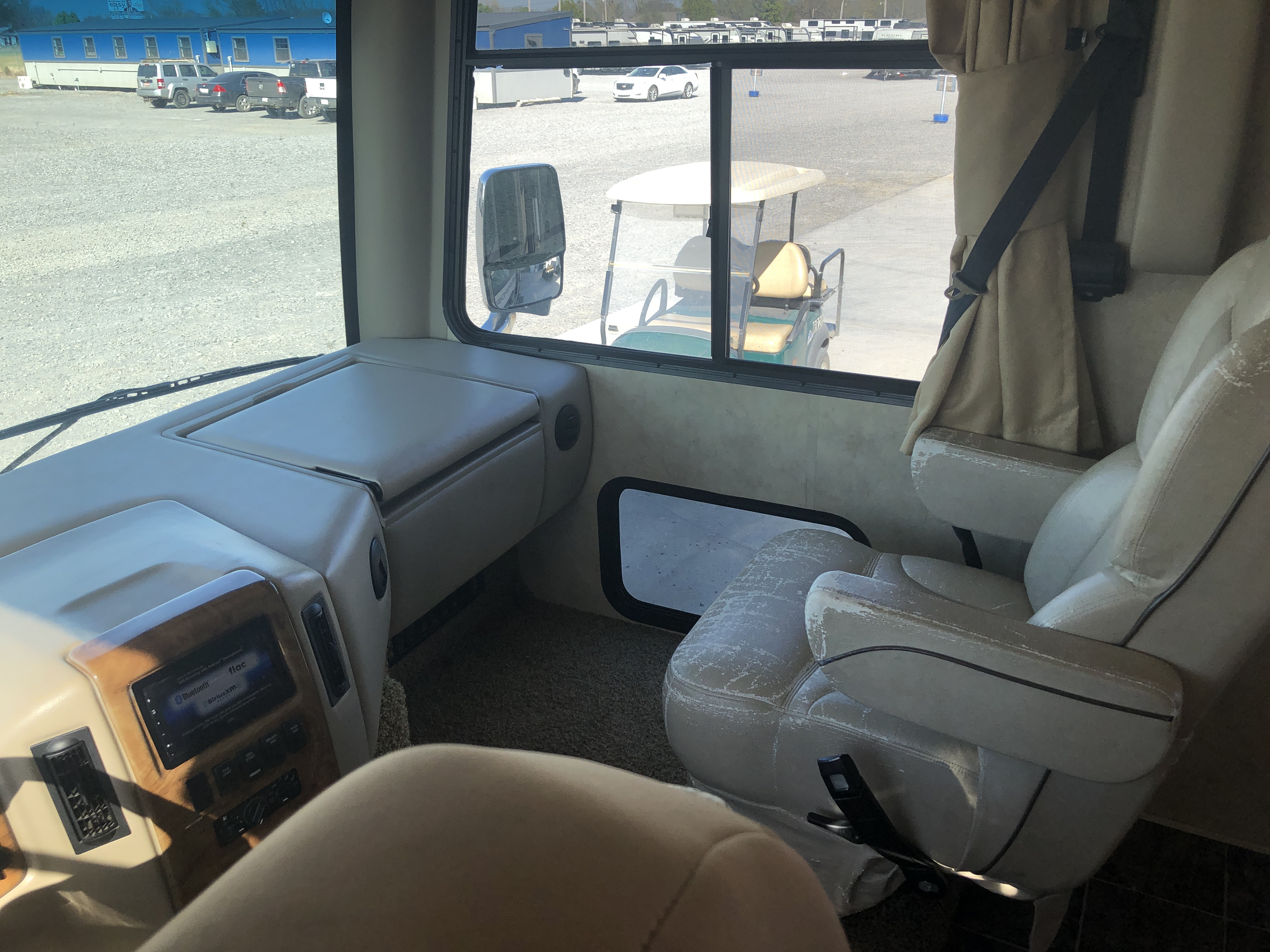 2013 Thor Motor Coach Windsport 32A - Image 3