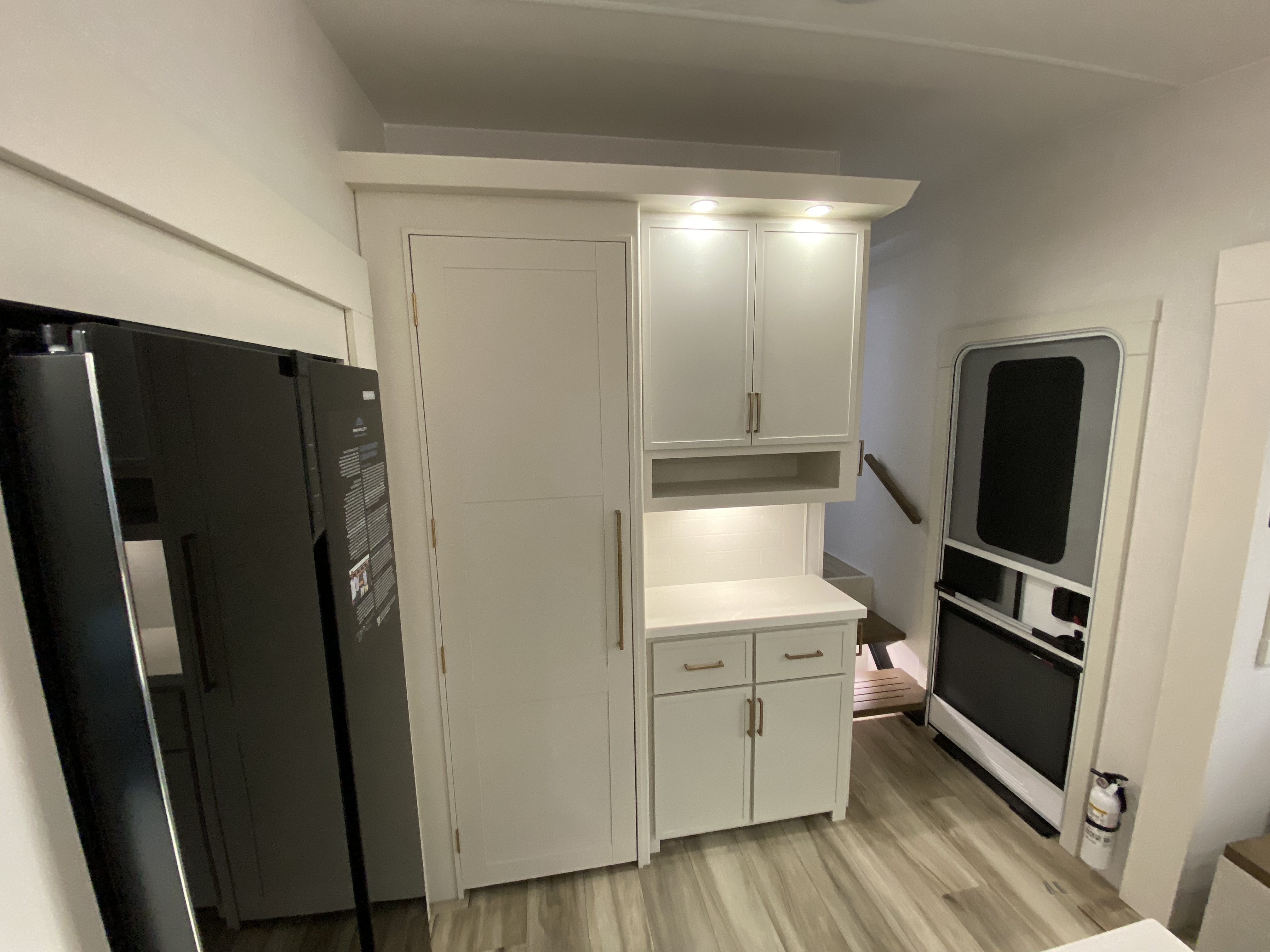2027 Brinkley RV Model Z 3100 - Image 17