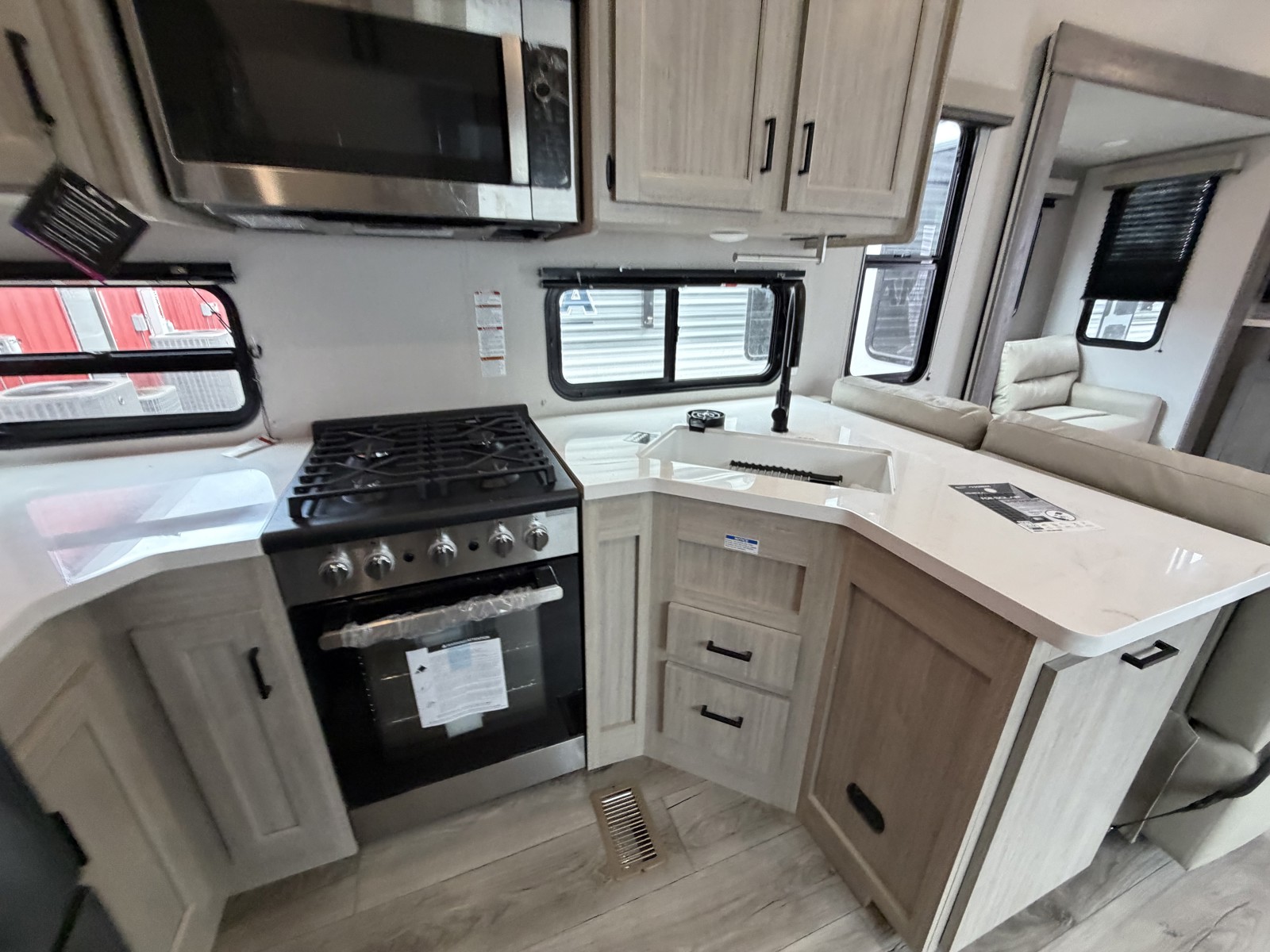 2026 COACHMEN CATALINA 44CONDO - Image 18