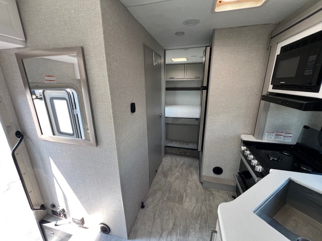 2025 Thor Motor Coach Quantum LC28 - Image 23