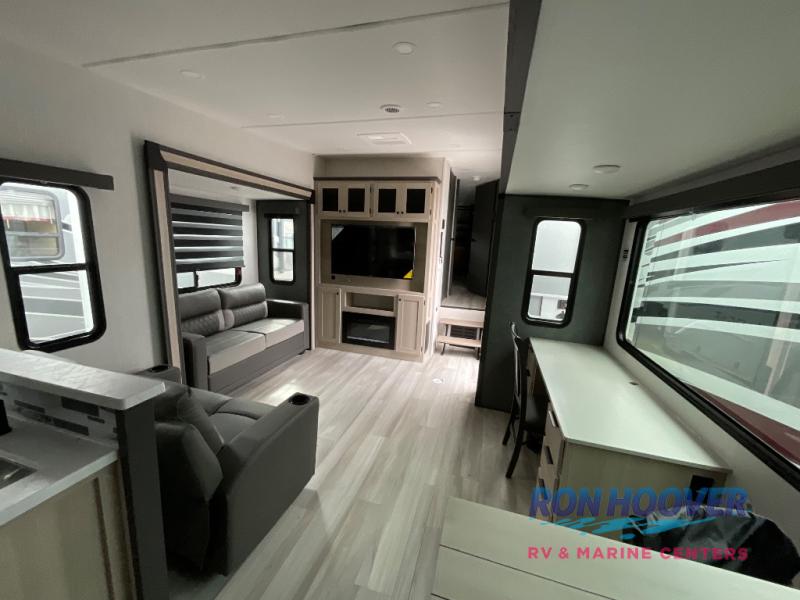 2025 FOREST RIVER 33CHEF - Image 6