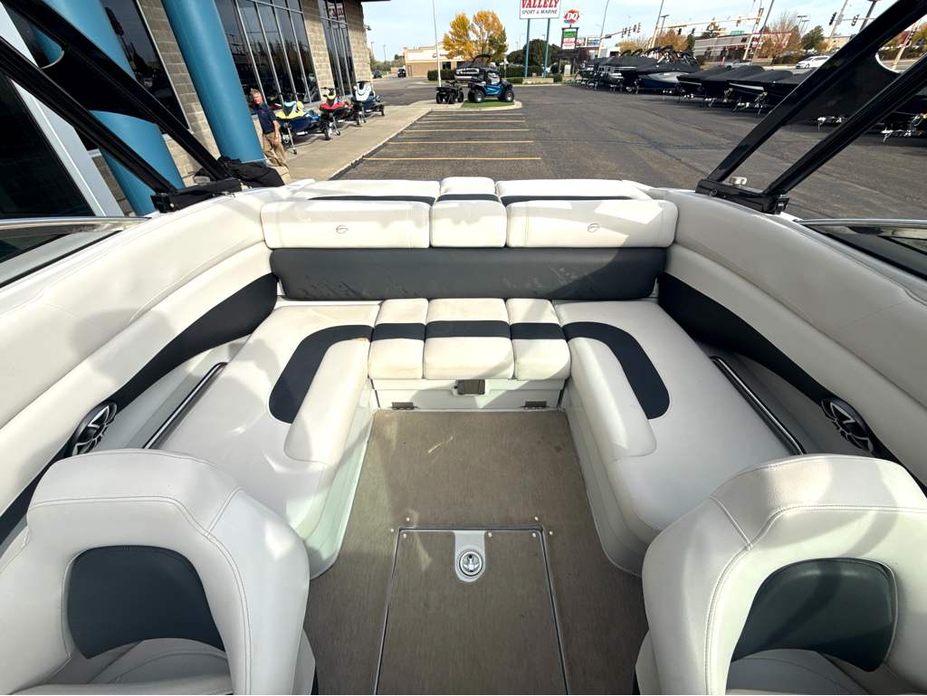 2015 Crownline 235SS - Image 12