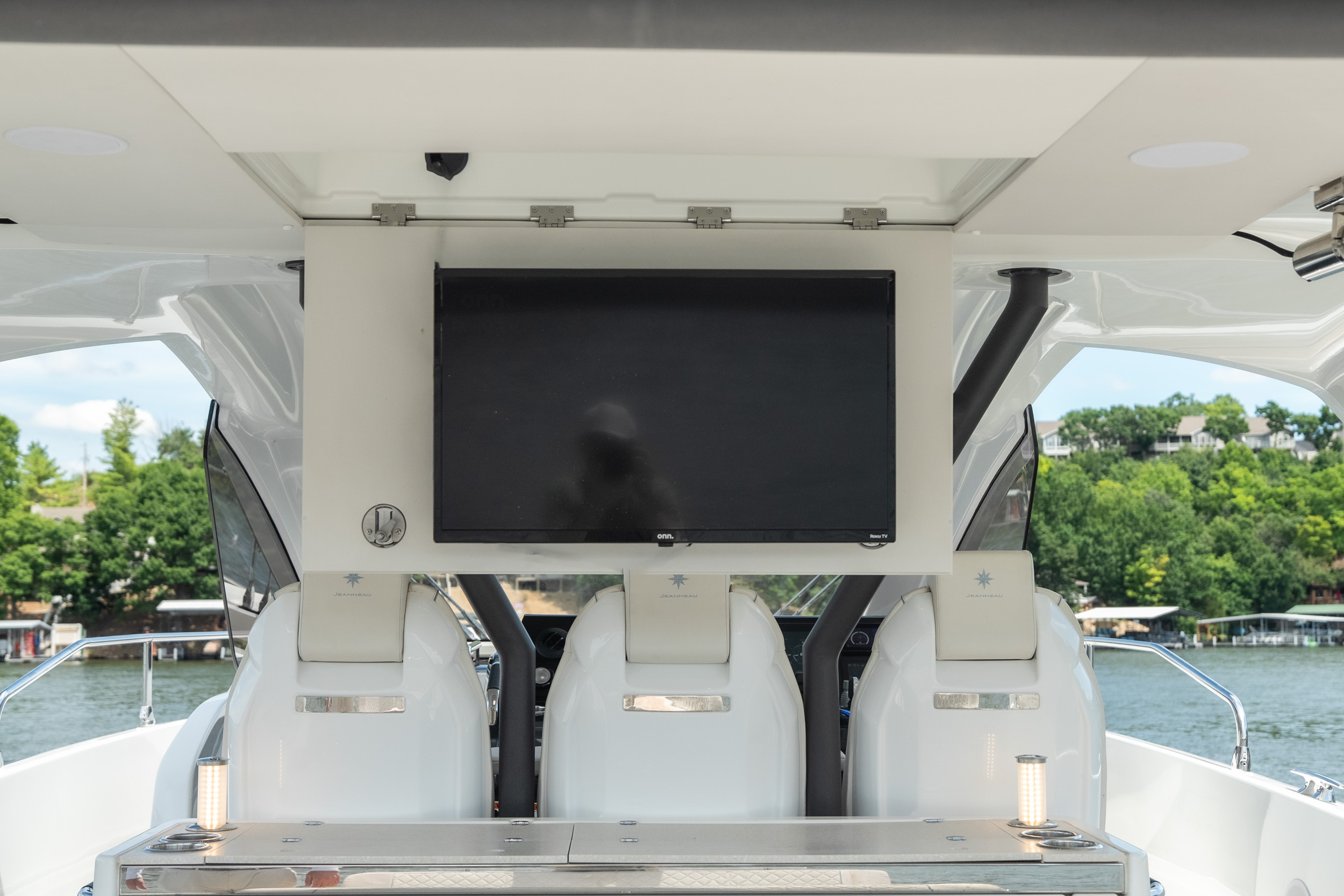 2024 Jeanneau DB37 OB - Image 48
