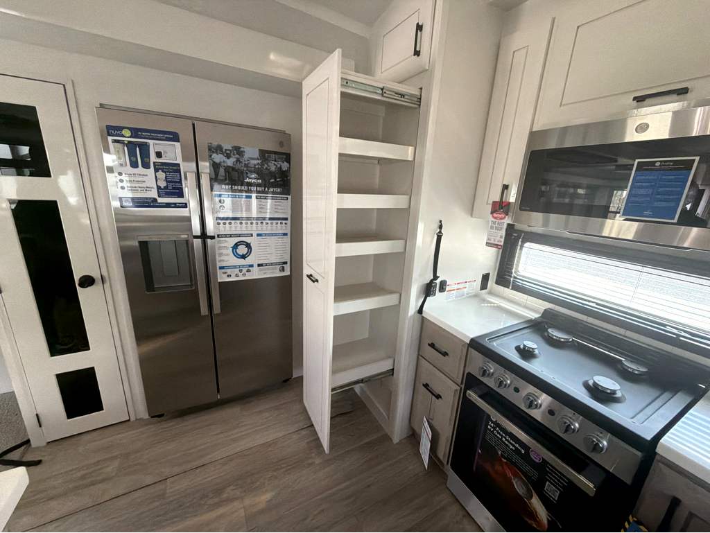 2027 JAYCO PINNACLE 38FBRK - Image 34