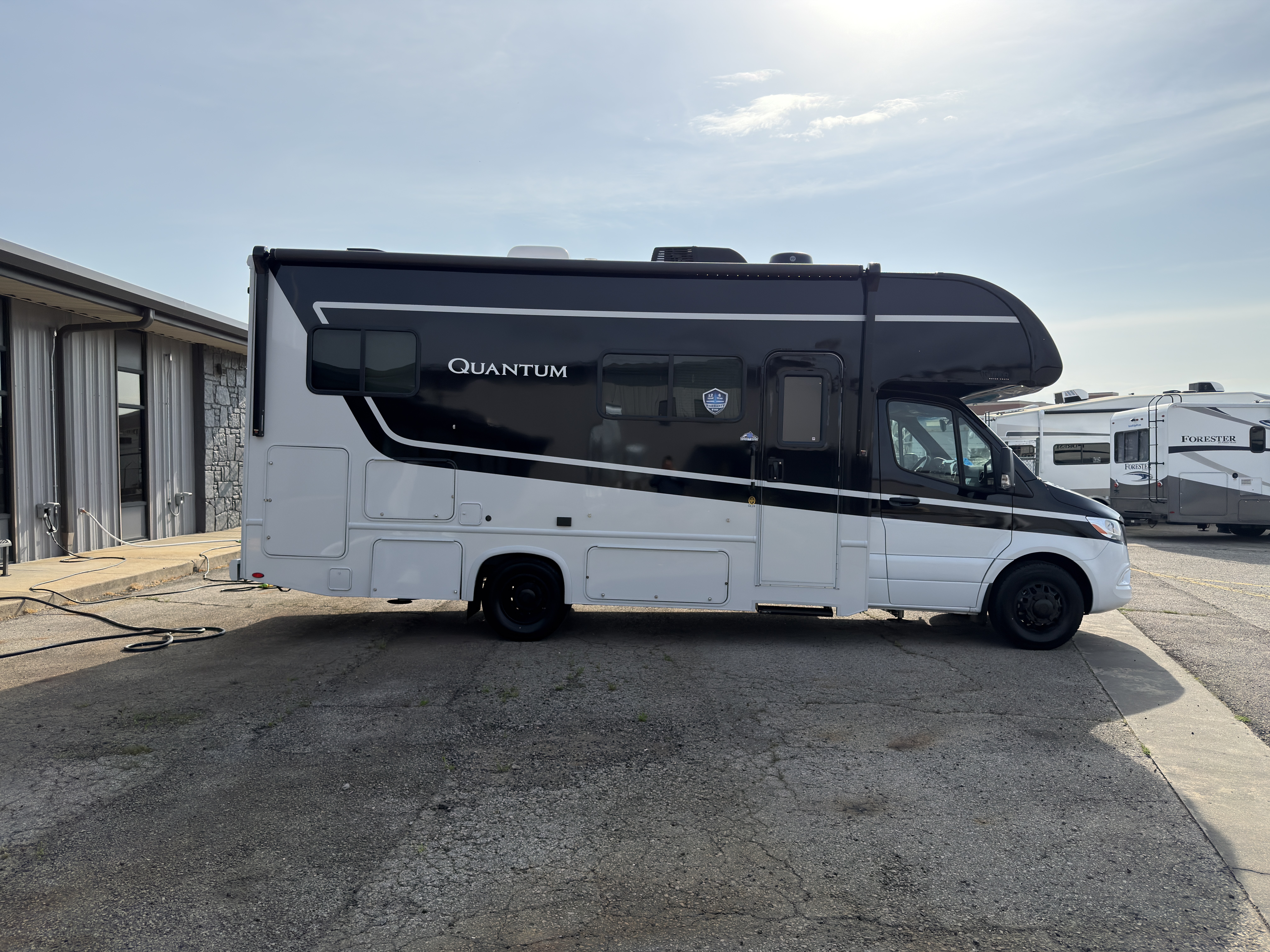 2026 Thor Motor Coach Quantum Sprinter GL24 - Image 9