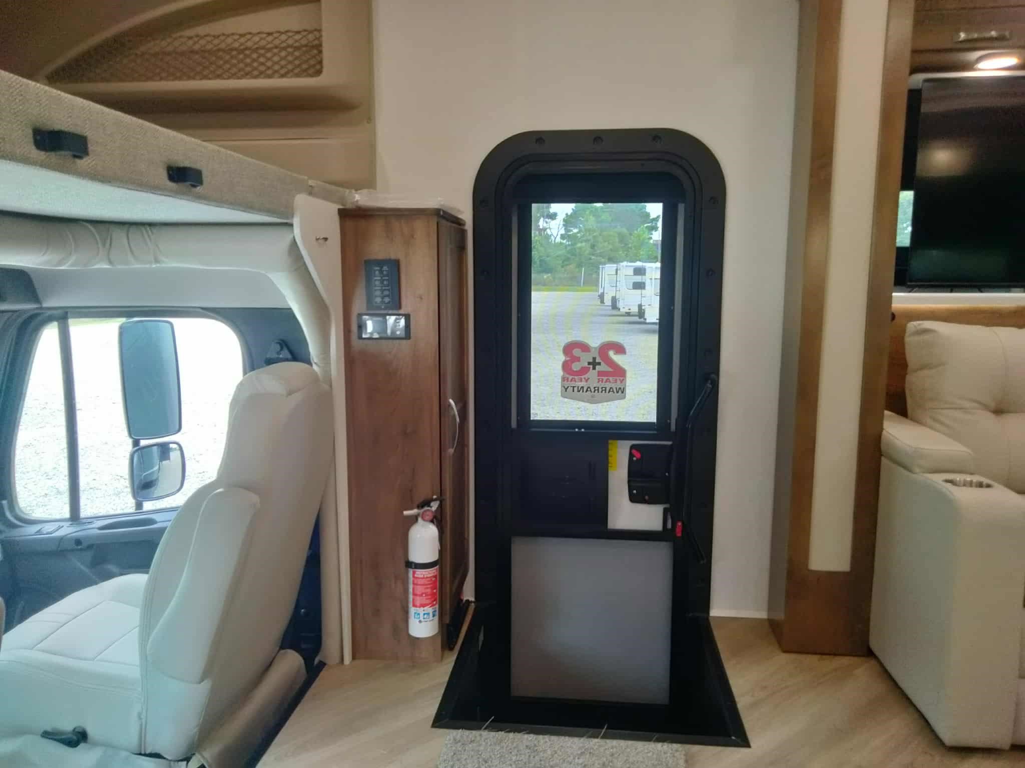 2026 ENTEGRA COACH ACCOLADE 37M - Image 12