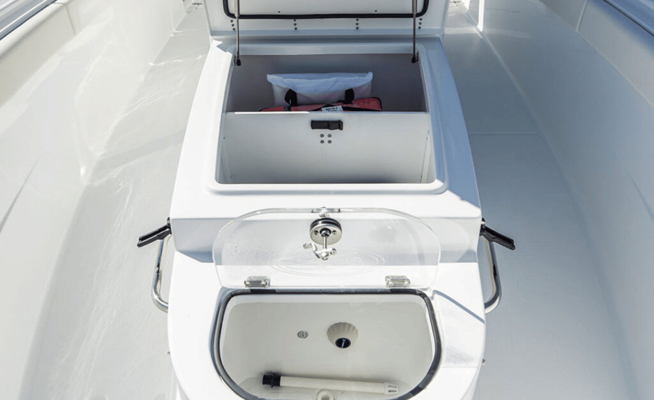 2027 Sea Hunt Gamefish 28CB - Image 17