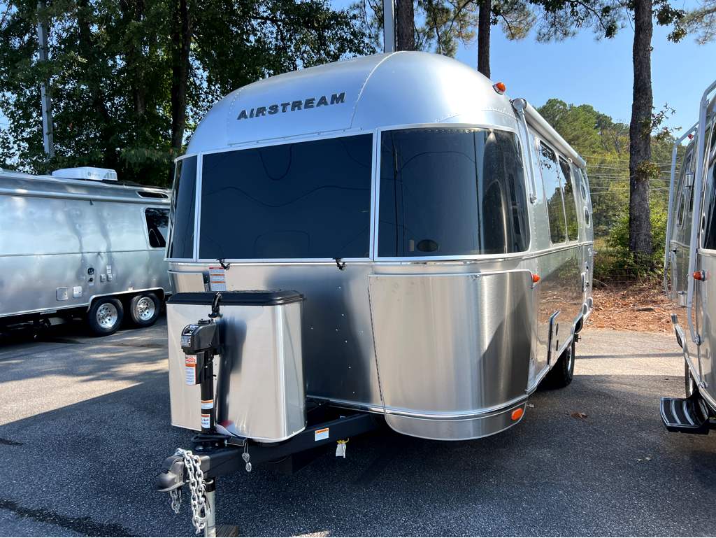 2026 AIRSTREAM CARAVEL 20FB - Image 26