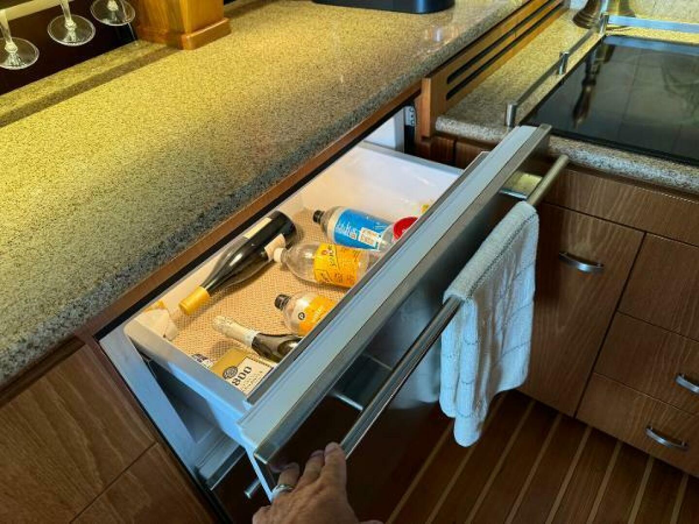 2010 Tiara Yachts 5800 Sovran - Image 52