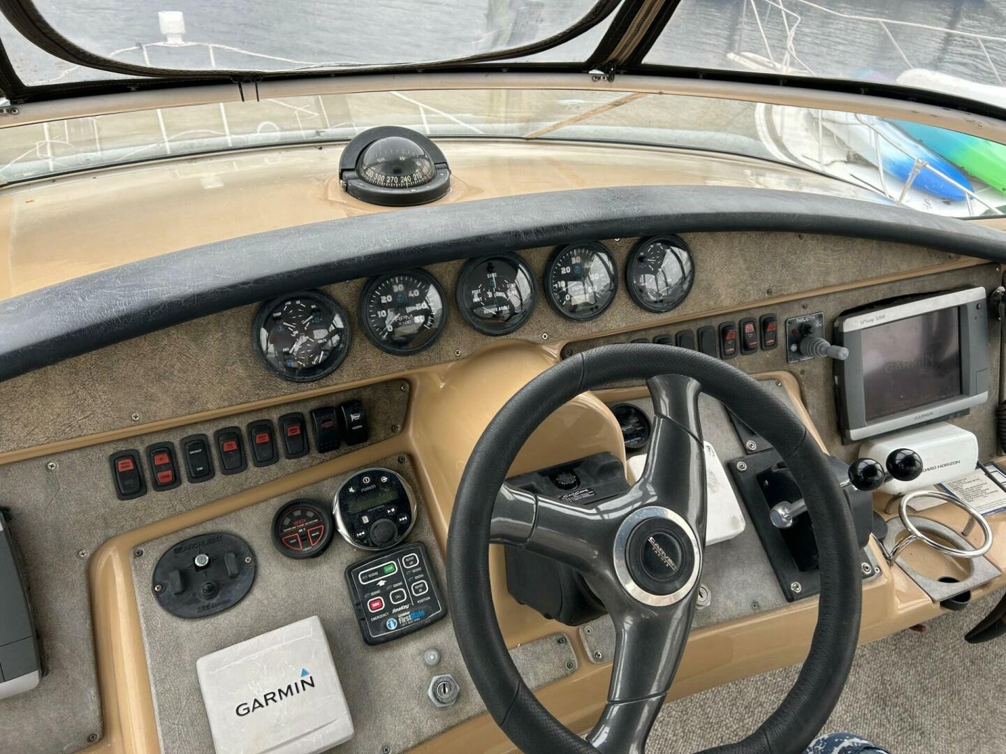 2003 Carver 360 Sport Sedan - Image 26