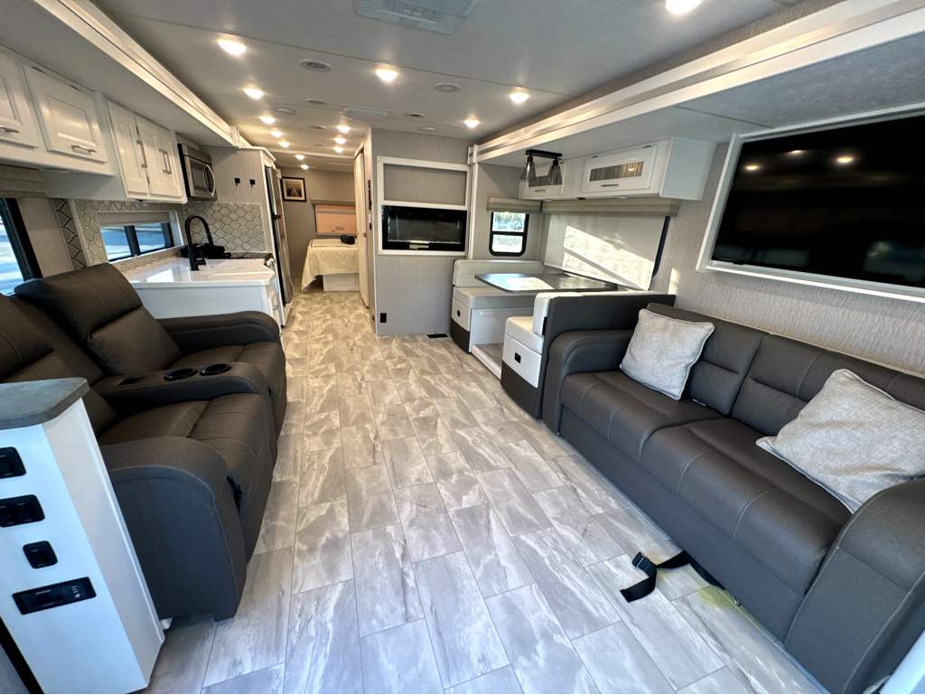 2023 COACHMAN ENCORE 355DS - Image 11