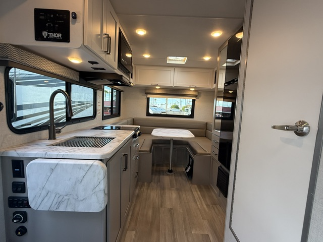 2026 Thor Motor Coach GENEVA 19VT - Image 8