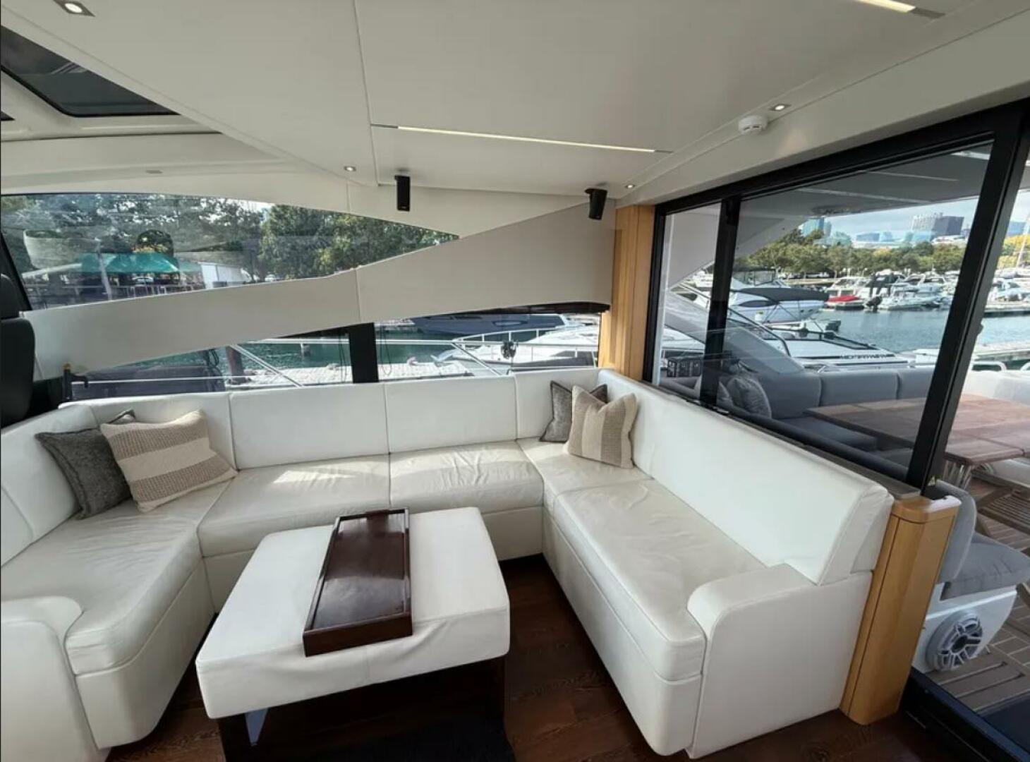 2017 Sunseeker 68 Predator - Image 7