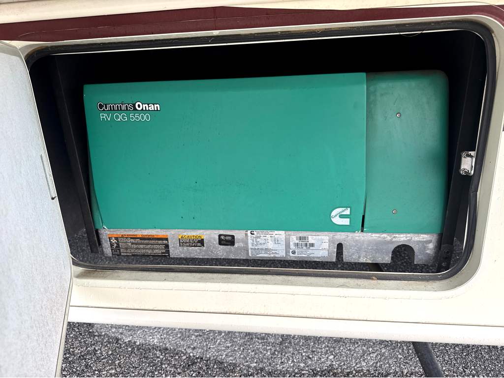 2016 FOREST RIVER GEORGETOWN 328TS - Image 10