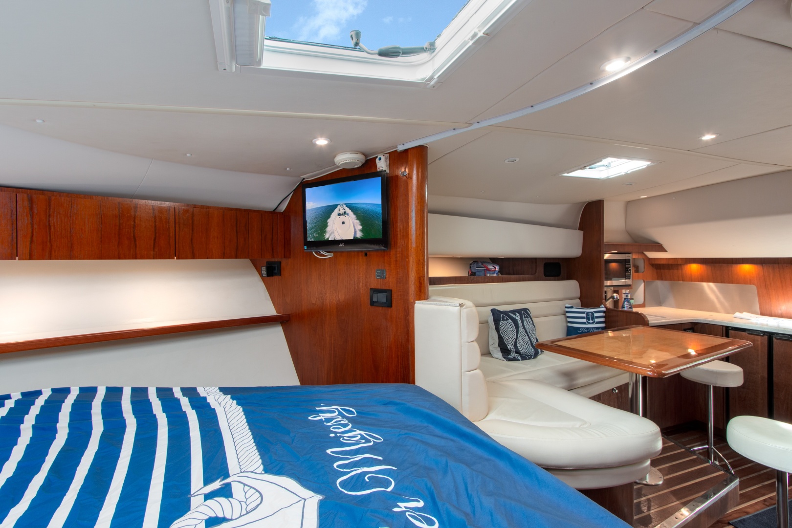 2007 Tiara Yachts 3800 Open - Image 25