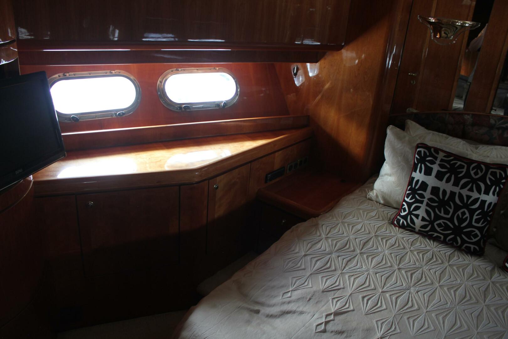 1999 Horizon 70 FLY - Image 54