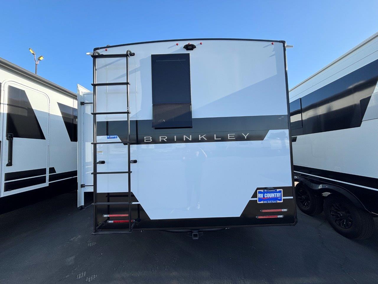 2026 Brinkley RV Model Ix 23x - Image 4
