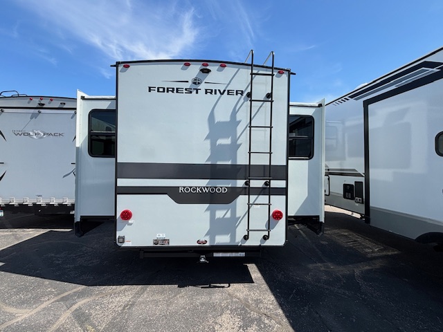 2025 ROCKWOOD SIGNATURE 375RL - Image 6
