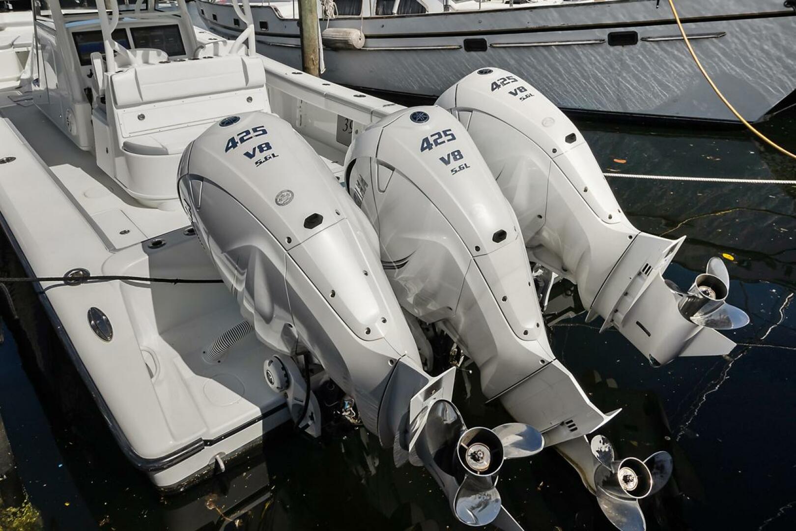 2020 Yellowfin Center Console - Image 32