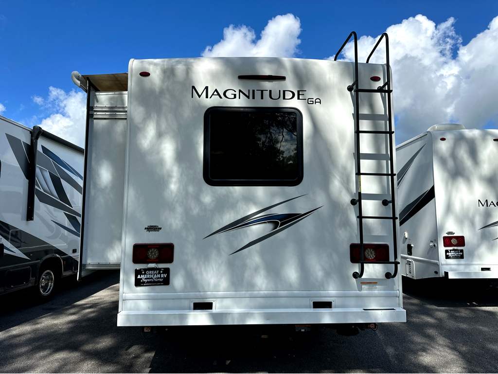 2023 THOR MOTOR COACH MAGNITUDE GA31 - Image 4
