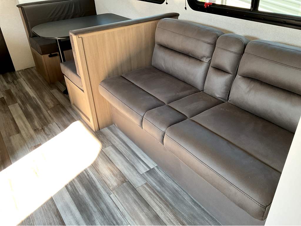 2026 JAYCO Jay Flight SLX 333 BTS  - Image 5
