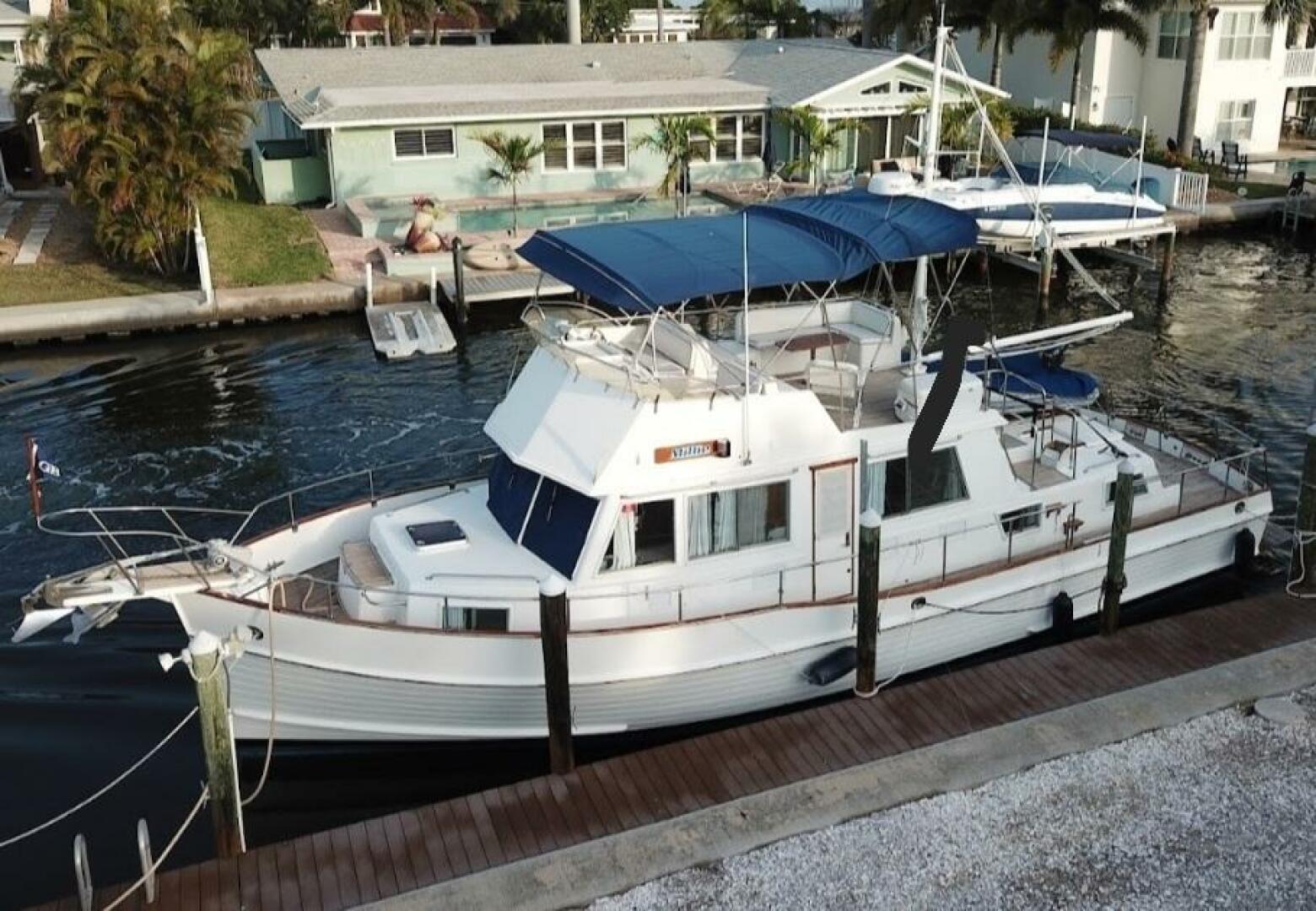1995 Grand Banks Classic - Image 3