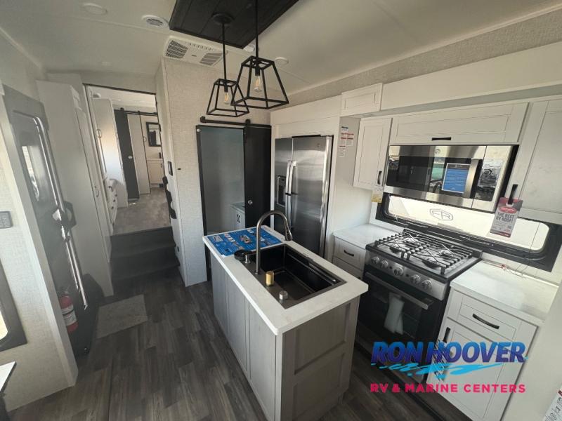 2026 JAYCO NORTHPOINT 382FLRB - Image 4