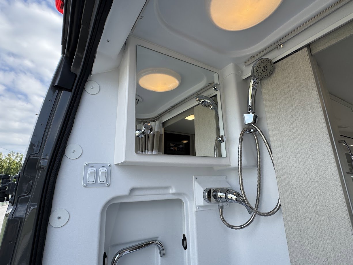 2026 THOR MOTOR COACH RIZE 18M - Image 38