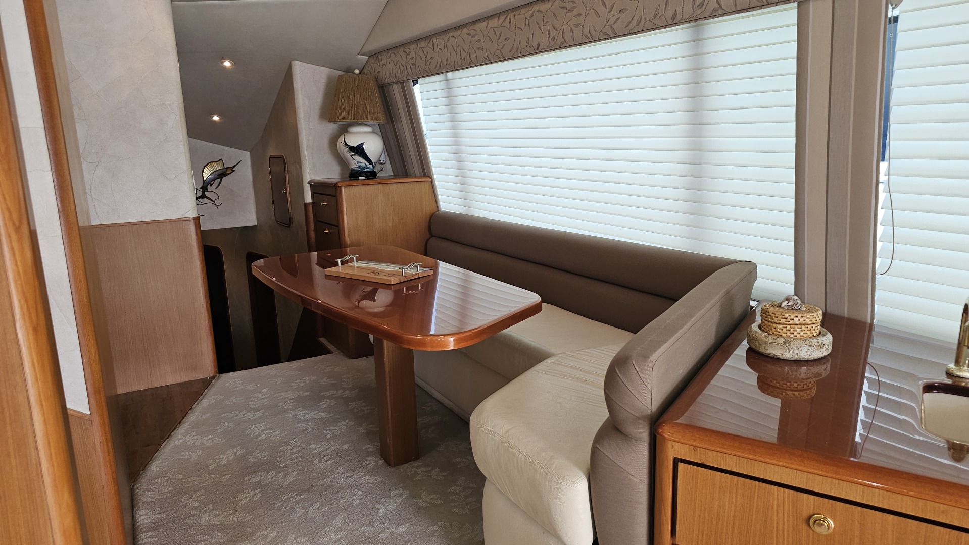 2000 Ocean Yachts 70 SUPER SPORT - Image 16