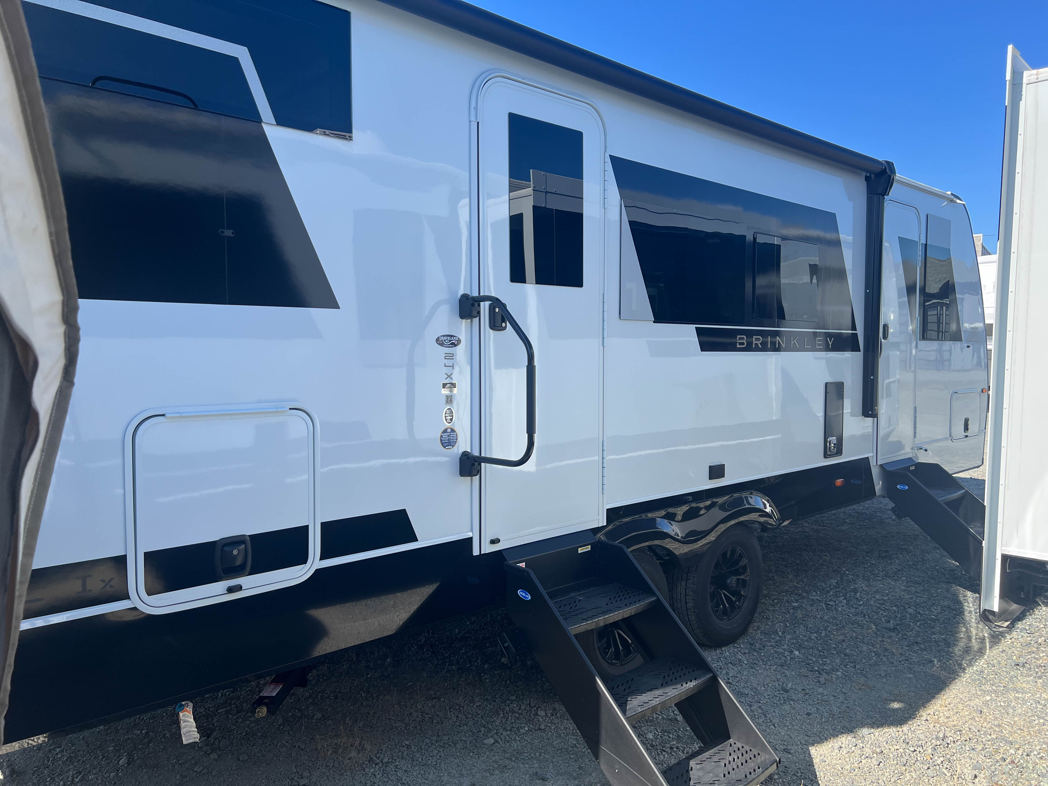 2027 Brinkley RV Model Ix 24x - Image 8