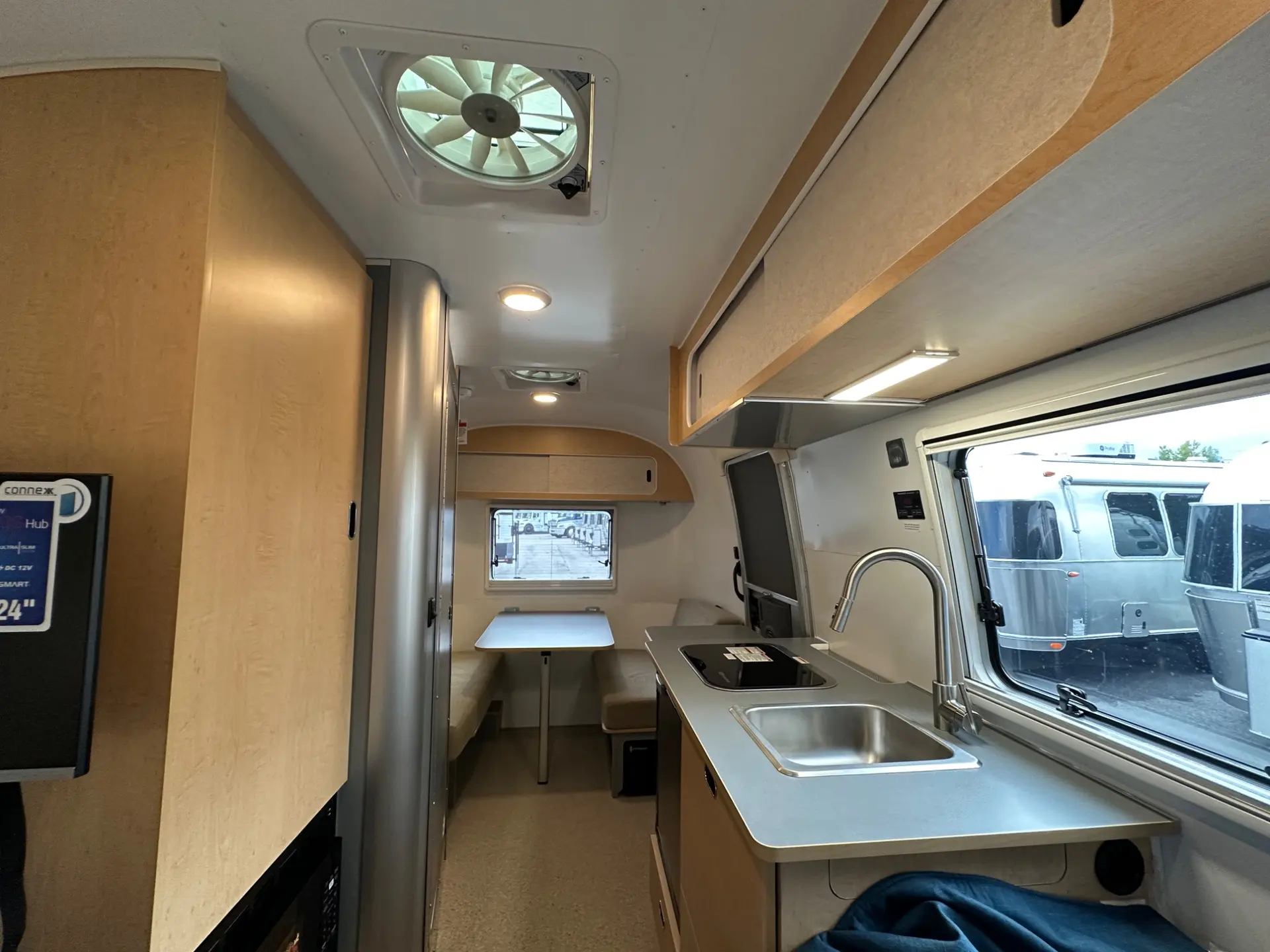 2027 Airstream World Traveler 17Rb - Image 43