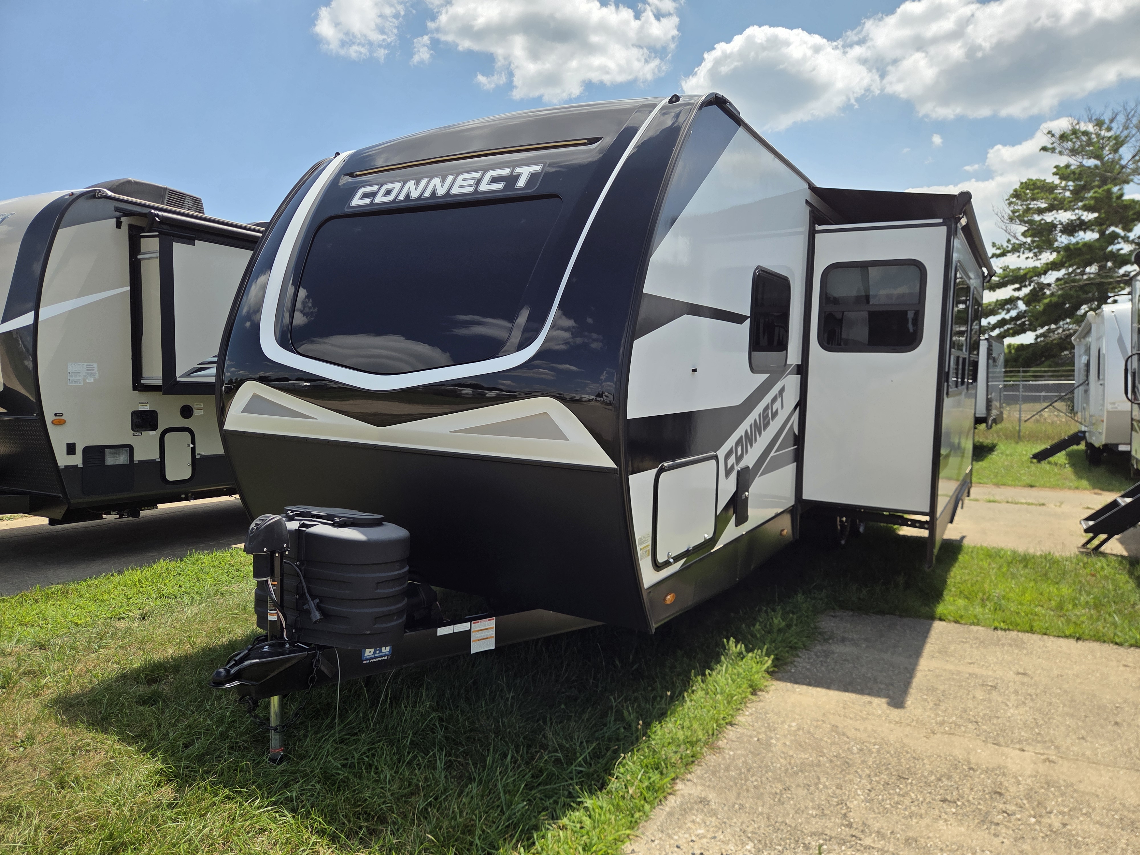 2025 KZ RV Connect C261RB - Image 5