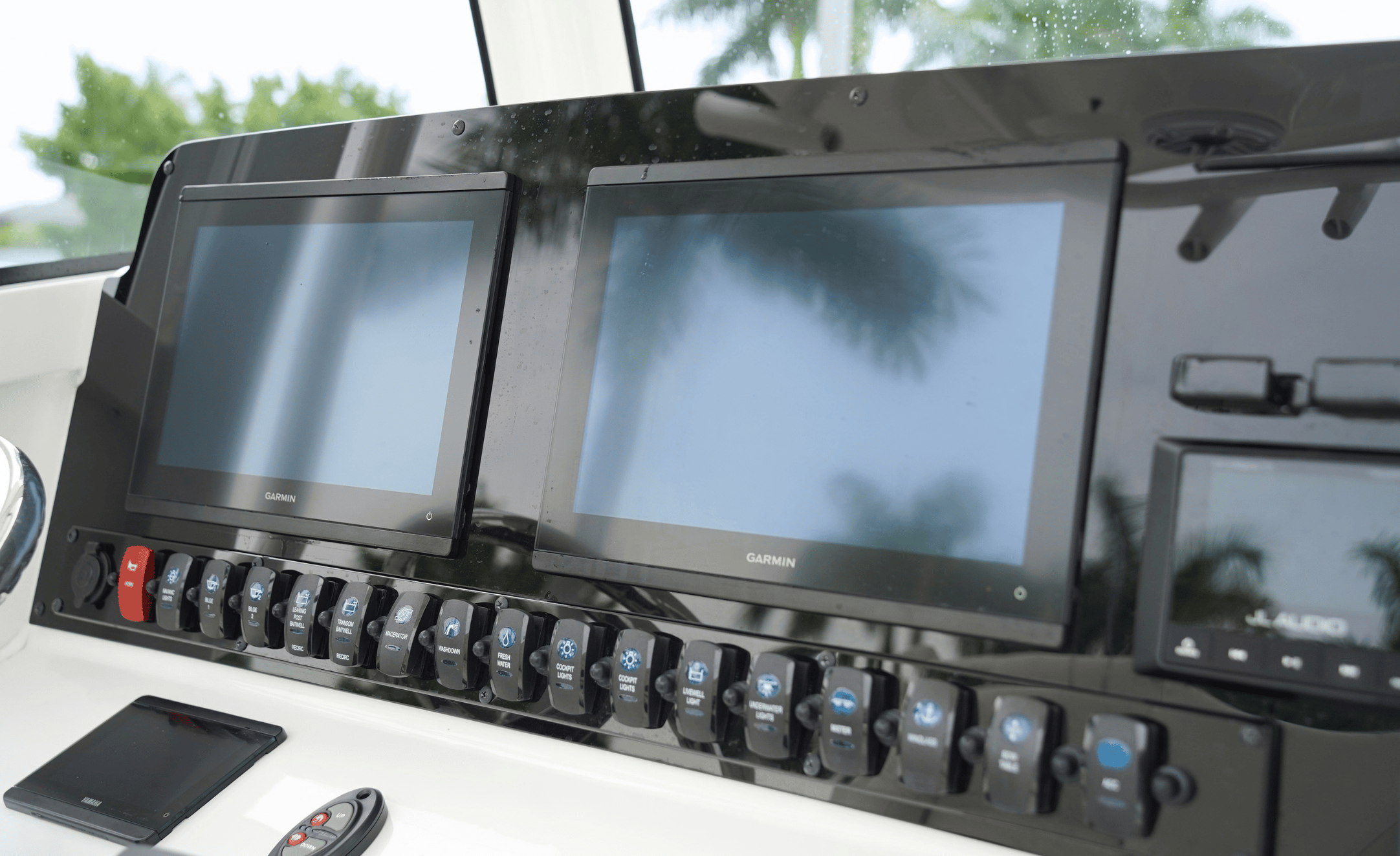 2025 SEA HUNT GAMEFISH 27FS - Image 38