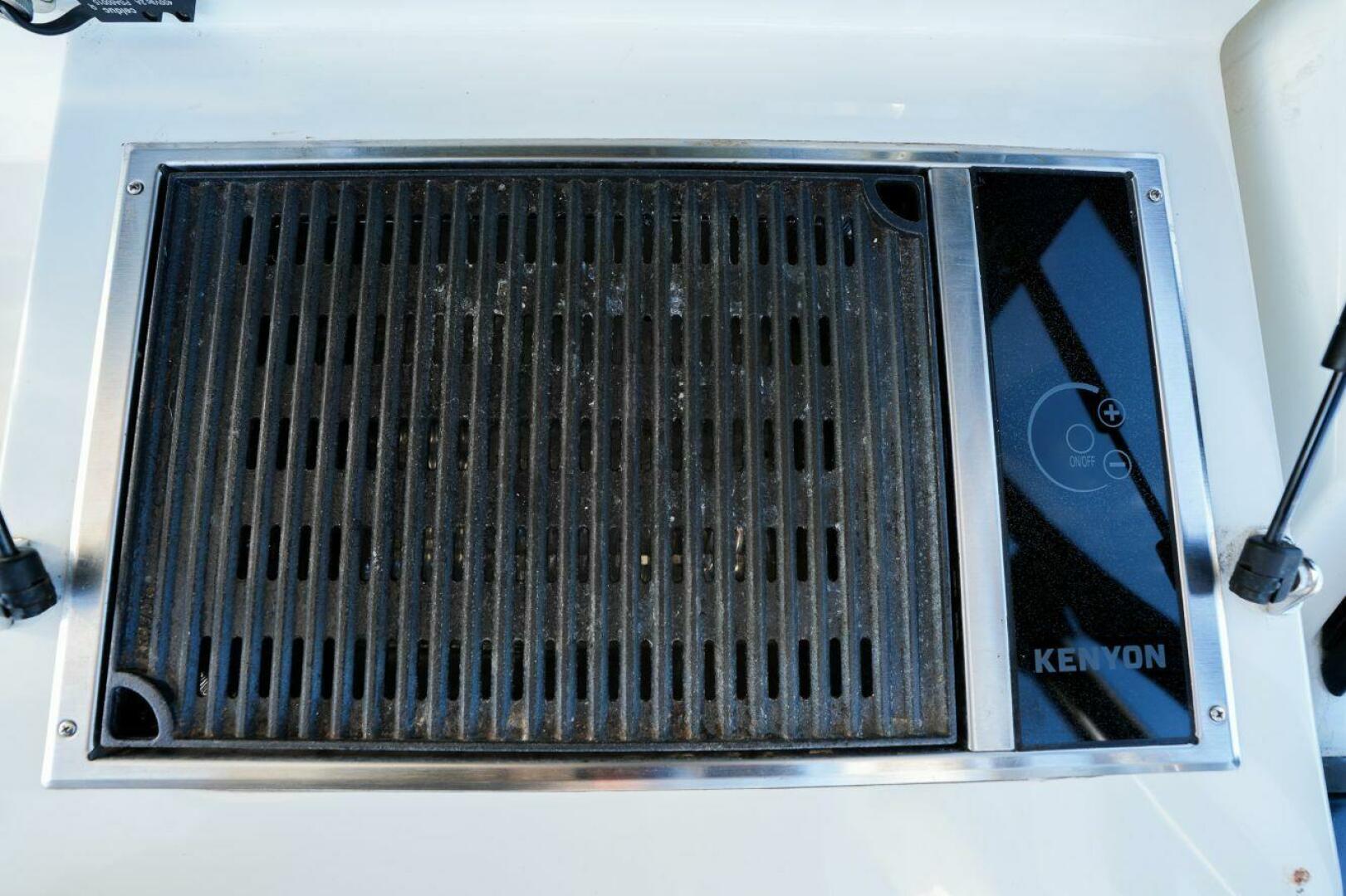 2020 Beneteau Flyer 10 - Image 8