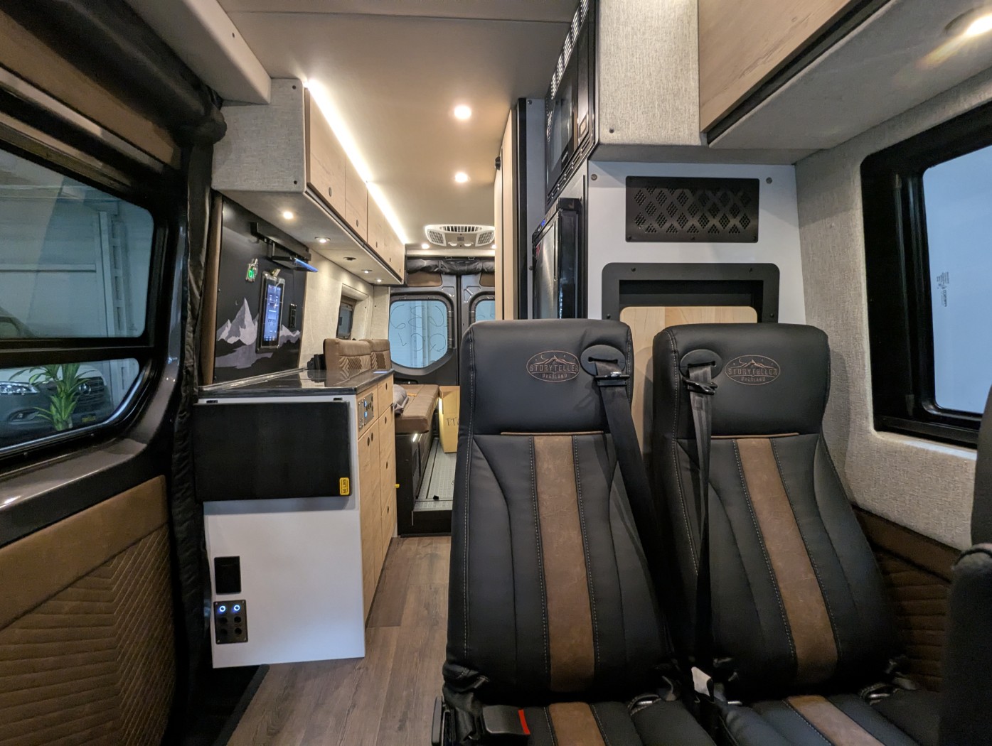 2027 Storyteller Overland TOUR MODE XL - Image 16