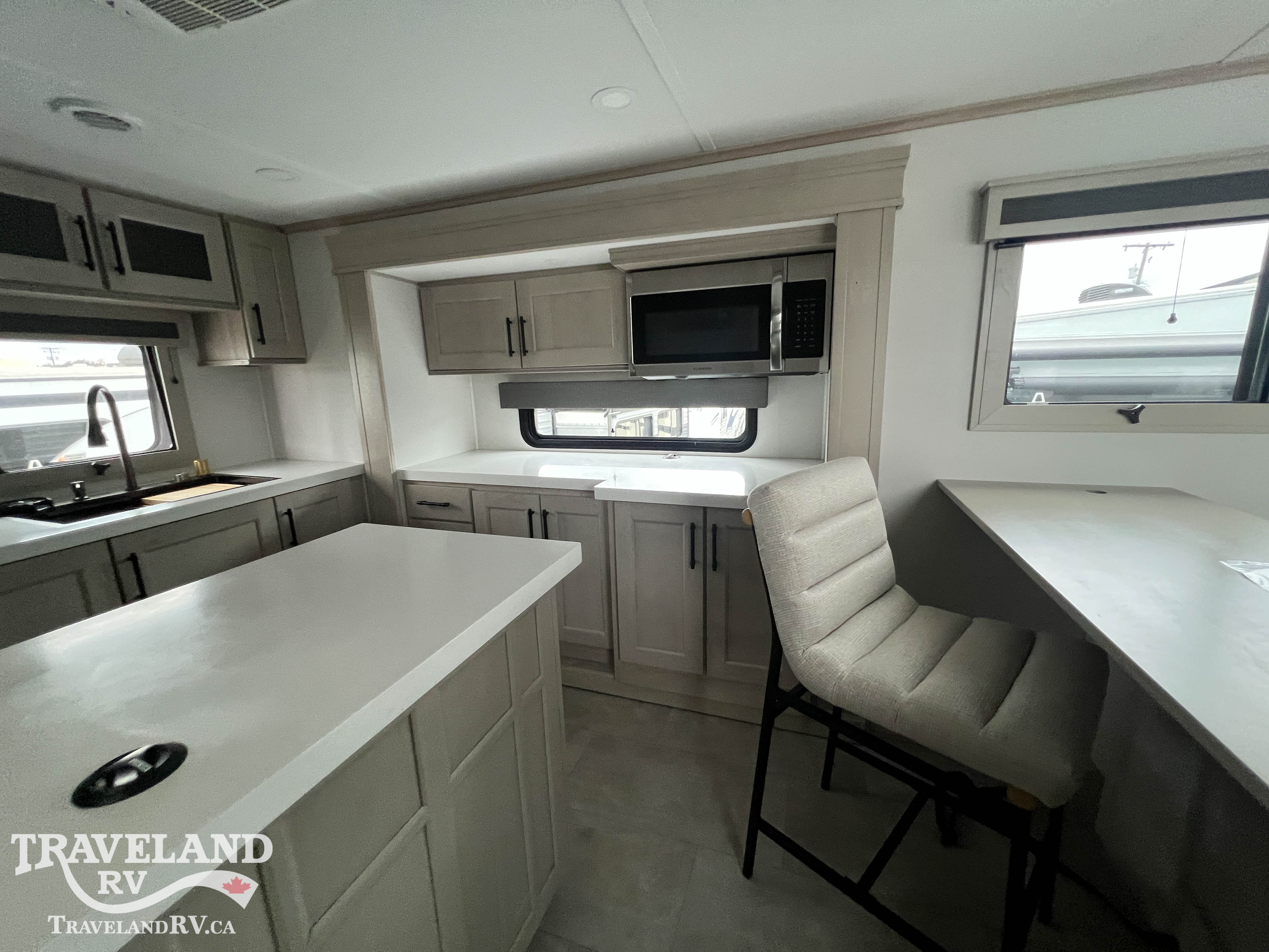 2025 Grand Design Solitude 390RK - Image 11