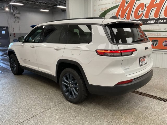 2026 Jeep Grand-Cherokee-L Laredo Altitude 4x4 - Image 7