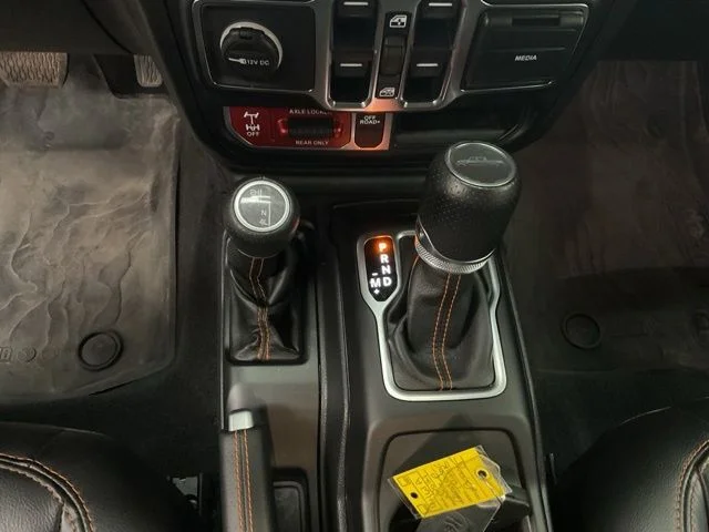 2021 Jeep Gladiator Crew Cab Mojave 4WD - Image 20