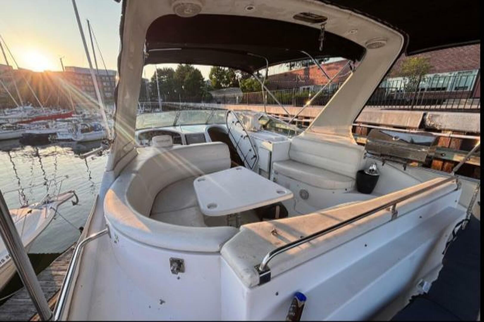 1998 Carver 530 Voyager - Image 48