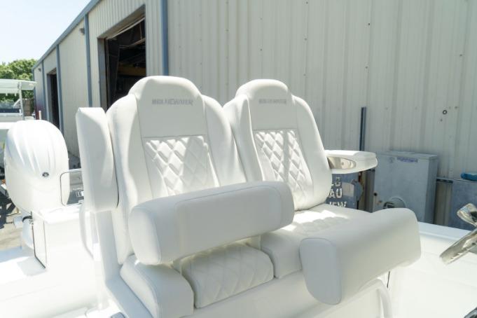 2027 Bluewater Sportfishing 25T - Image 6