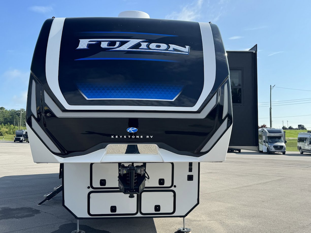 2025 Keystone FUZION 419 - Image 2