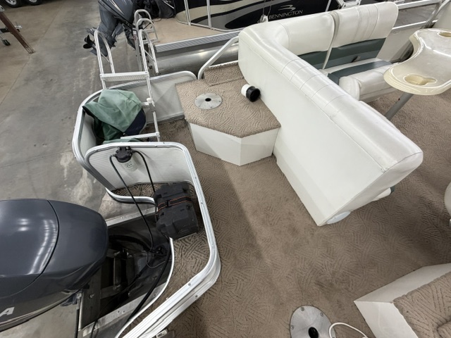 2003 LOWE SUNCRUISER TRINDAD 222 - Image 20
