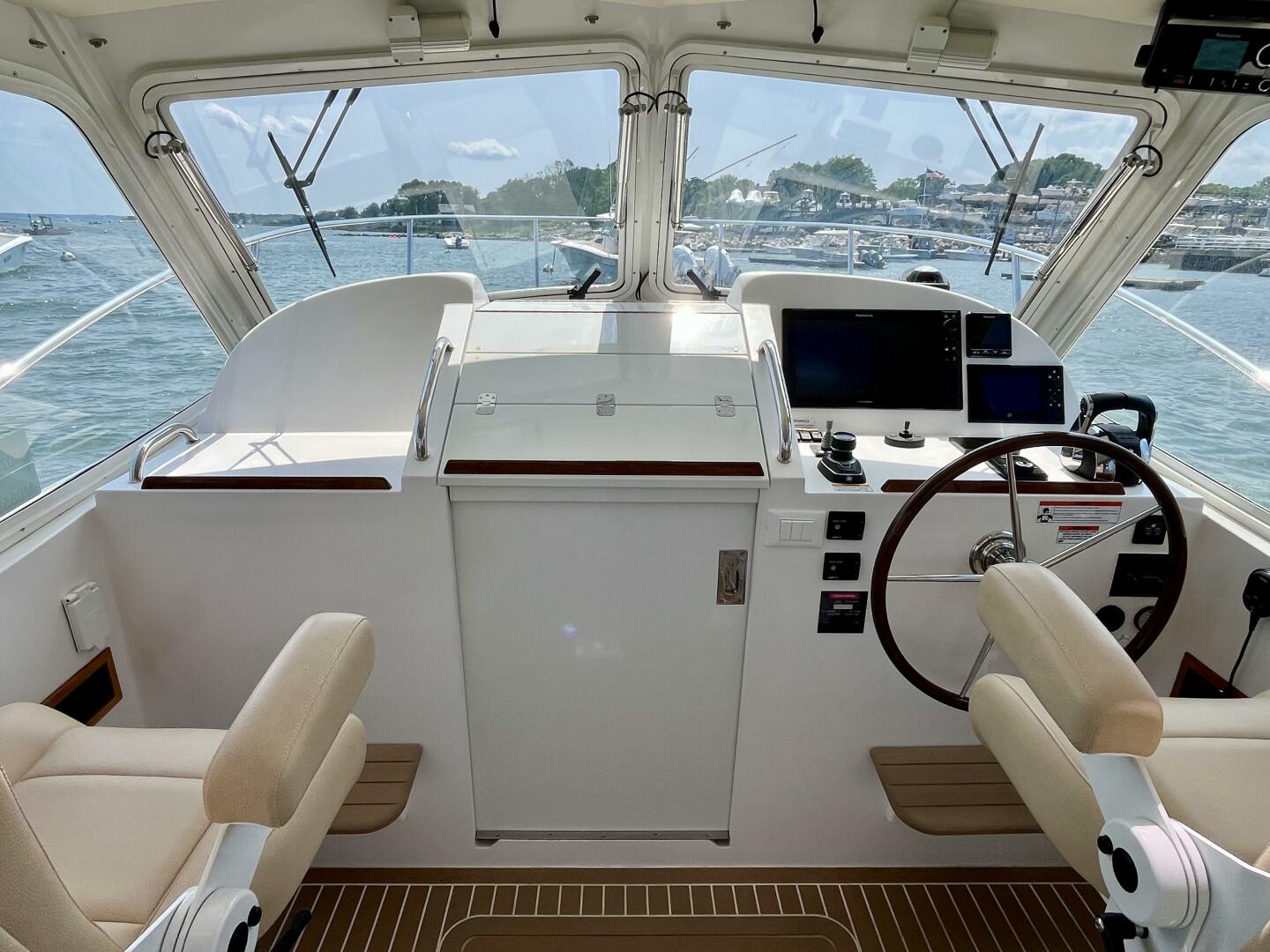 2019 MJM 35z - Image 24